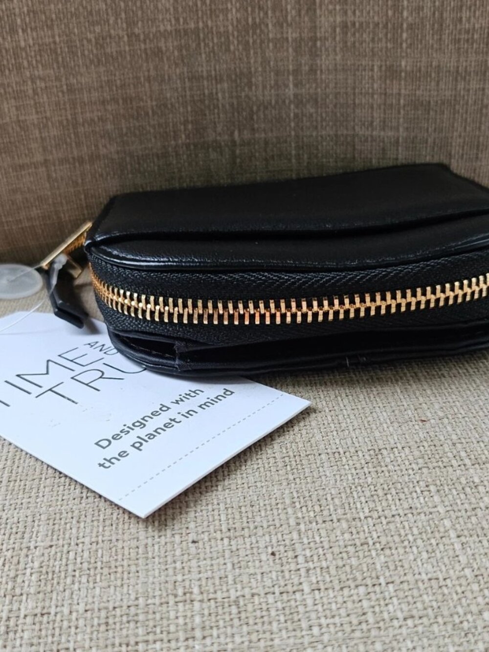 Time and True Women Wallet Black Faux Leather Zip Around Coin Wallet Cardholder - Picture 5 of 12